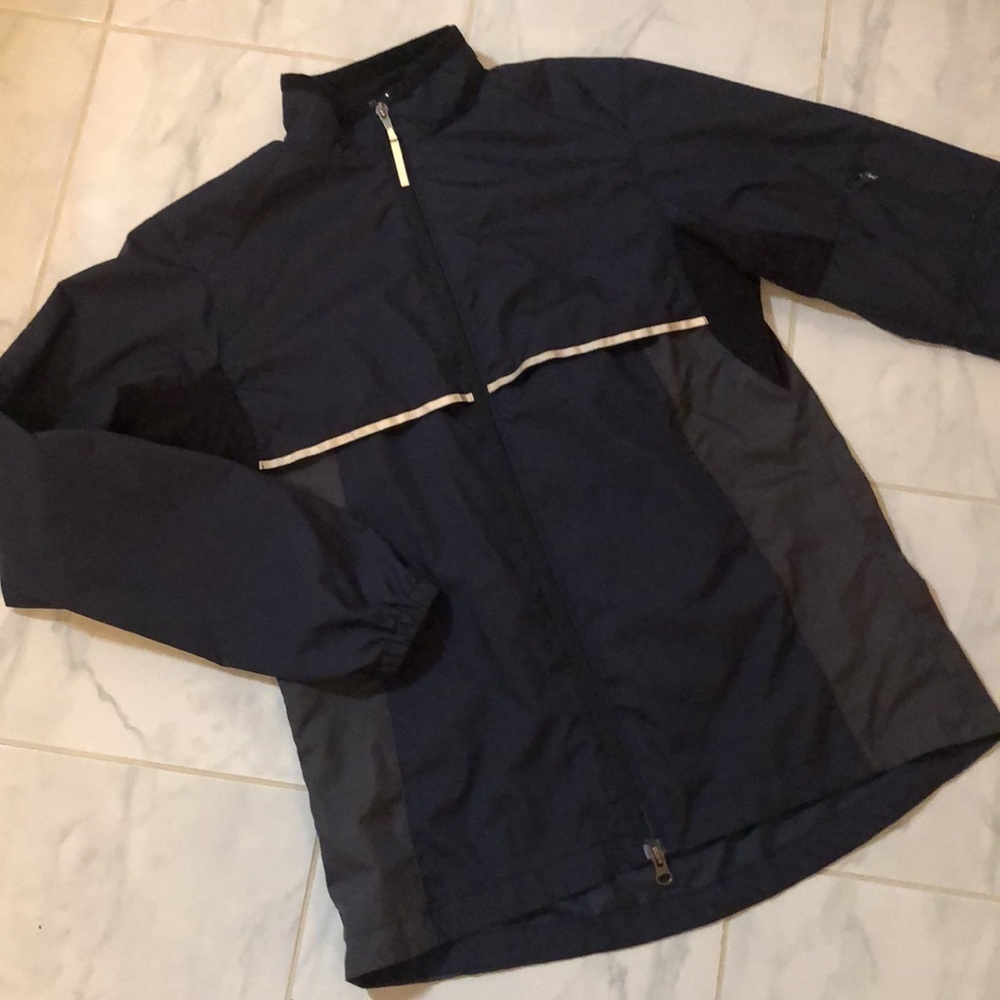 MEC zip up windbreaker / track jacket with reflective stripes. EUC!